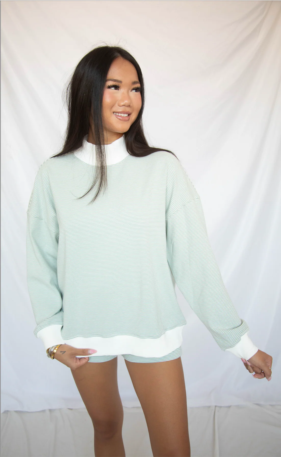 between the lines set - sage stripe - Image 3