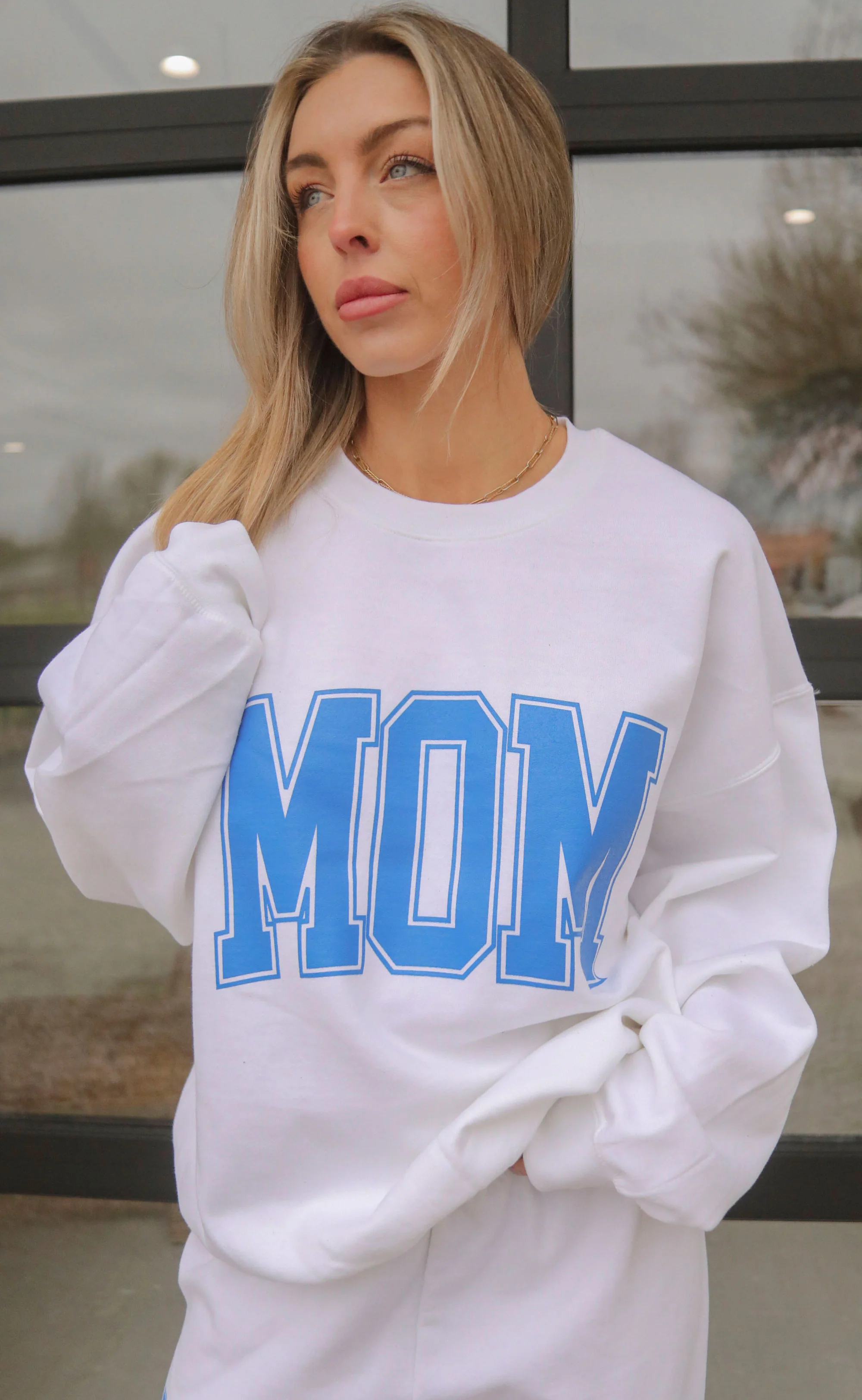 friday + saturday: mom sweatshirt - blue - Image 3