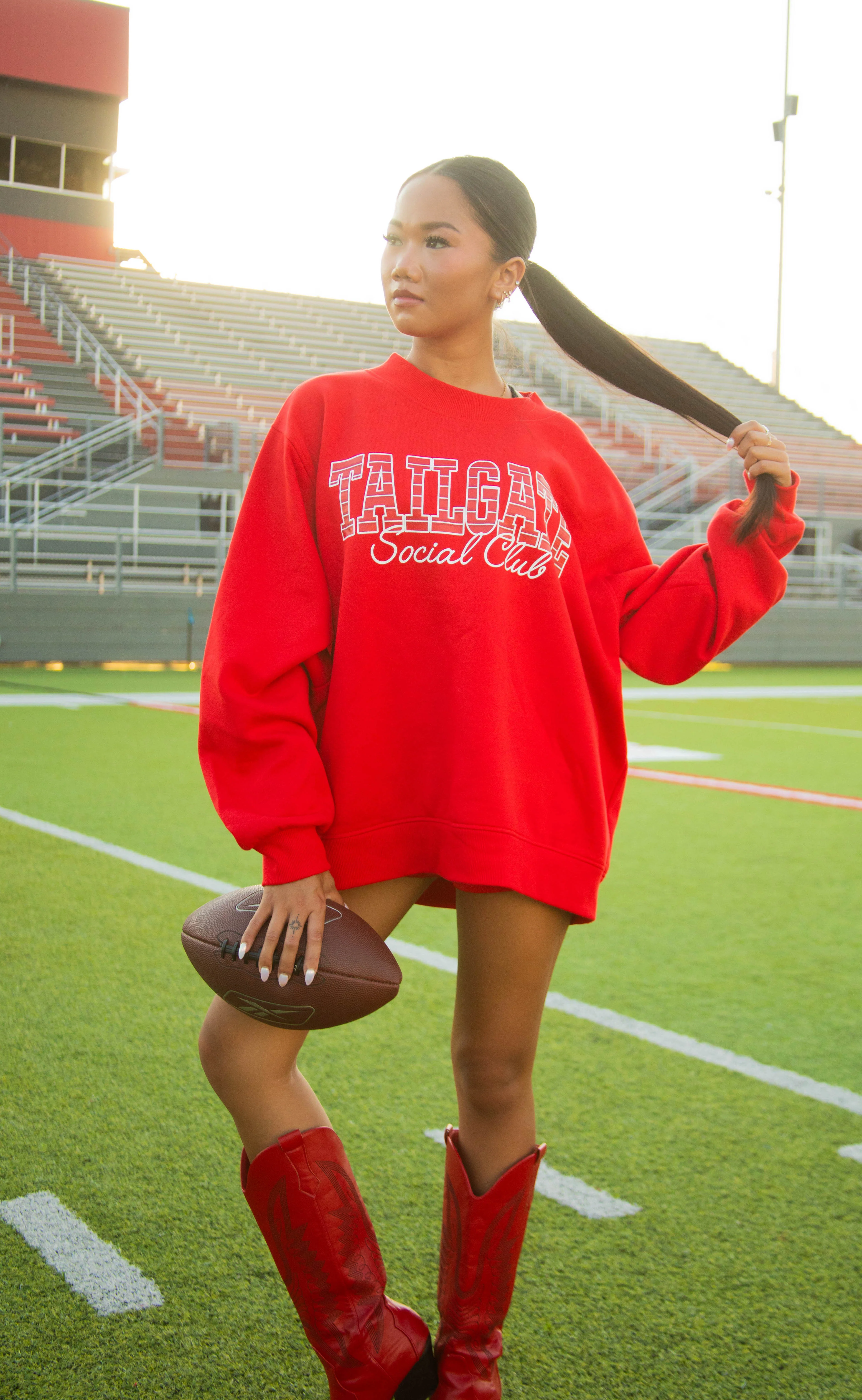 friday + saturday: tailgate social club mock neck - red