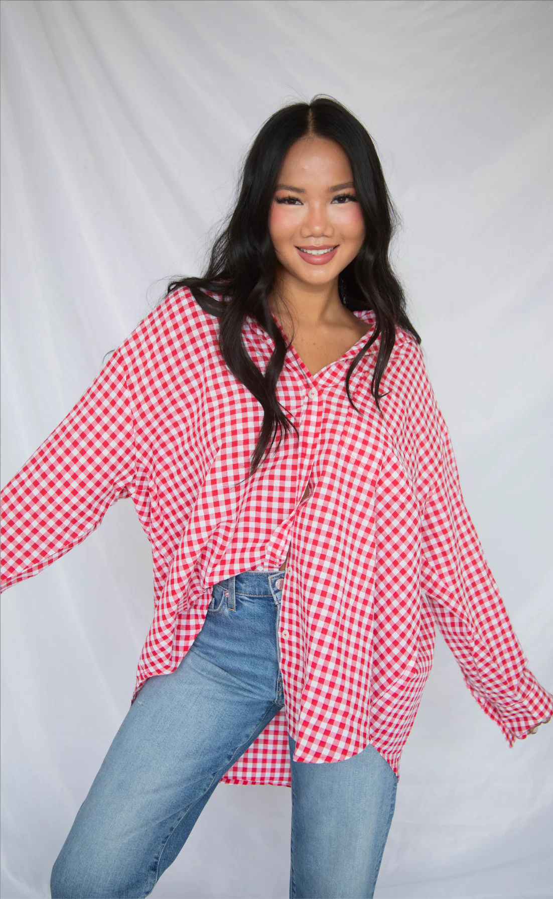 going gingham button down - red