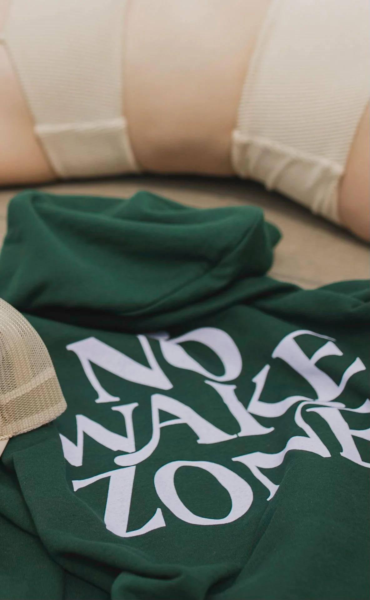 jo johnson: no wake zone hoodie - green - Image 3